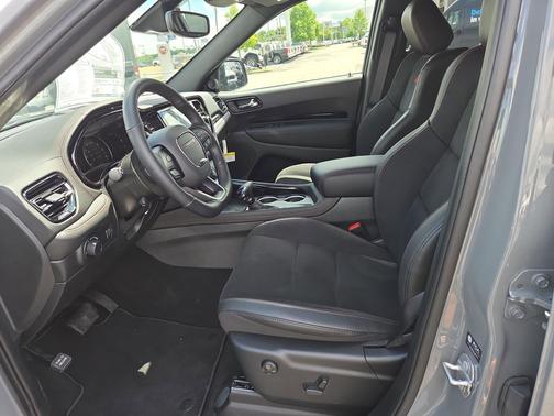 DB Black Clearcoat 2026 Dodge Durango GT Plus