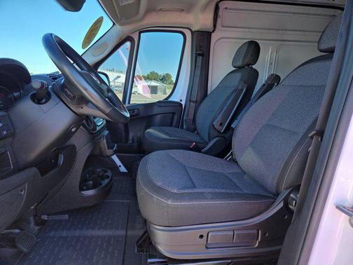 2024 RAM ProMaster 2500 Tradesman