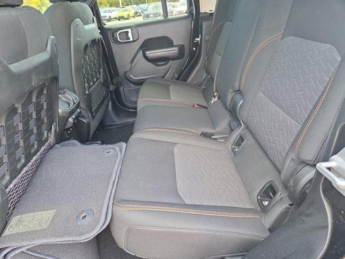 2021 Jeep Gladiator Mojave 4X4