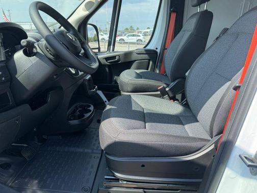 2025 RAM ProMaster 2500 Tradesman