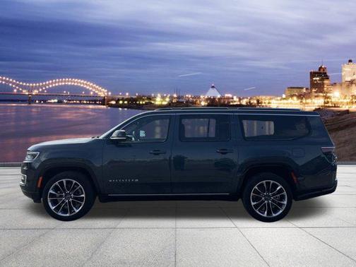 2023 Jeep Wagoneer L Series III 4x4