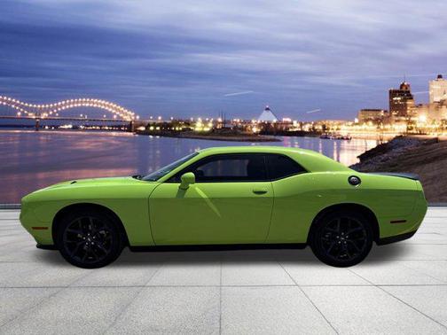 Sublime Metallic Clearcoat 2023 Dodge Challenger SXT
