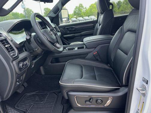 2025 RAM 1500 Limited