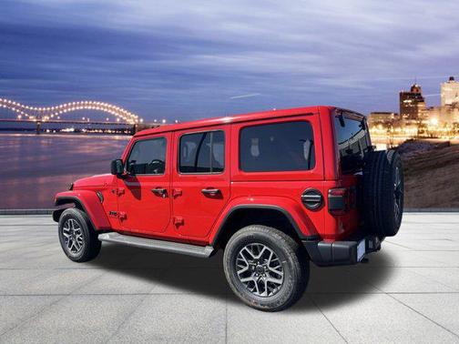2025 Jeep Wrangler 4-Door Sahara 4x4