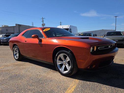 2021 Dodge Challenger SXT