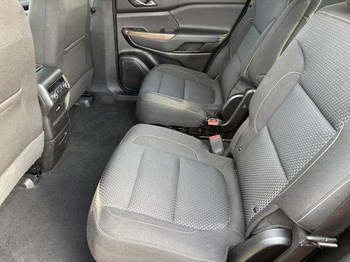 2023 GMC Acadia FWD SLE