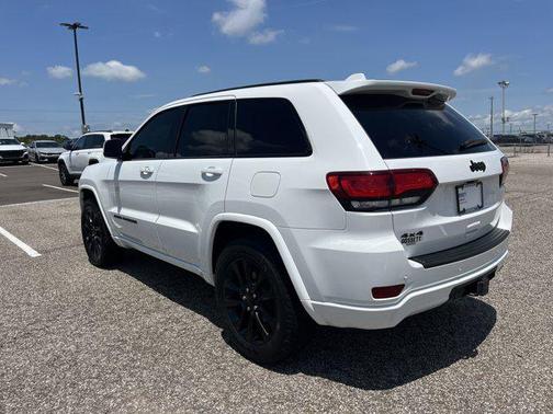 2021 Jeep Grand Cherokee Laredo