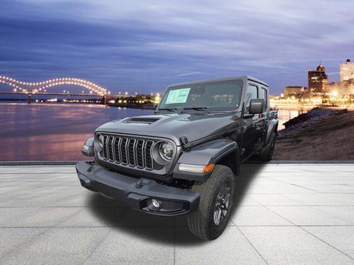 Granite Crystal Metallic Clearcoat 2026 Jeep Gladiator Sport S