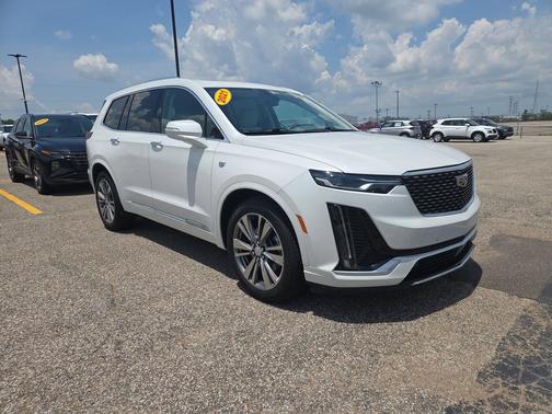 Crystal White Tricoat 2021 Cadillac XT6 Premium Luxury FWD