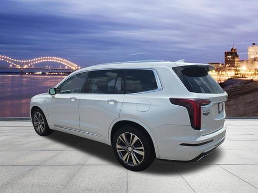 Crystal White Tricoat 2021 Cadillac XT6 Premium Luxury FWD