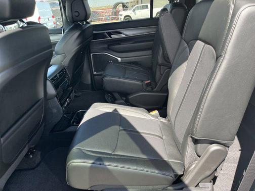 2025 Jeep Wagoneer Series II 4x4