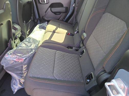 2026 Jeep Gladiator Mojave 4x4