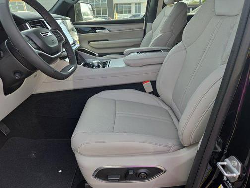 2026 Jeep Grand Wagoneer Limited Reserve 4x4