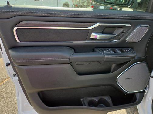 Bright White Clearcoat 2026 RAM 1500 Laramie