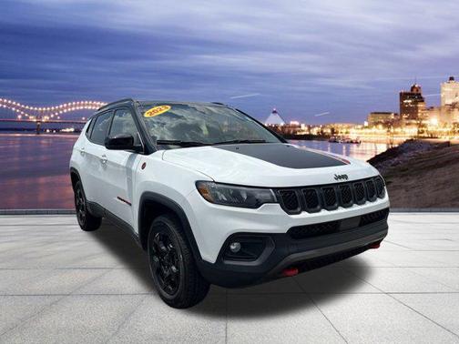 2023 Jeep Compass Trailhawk