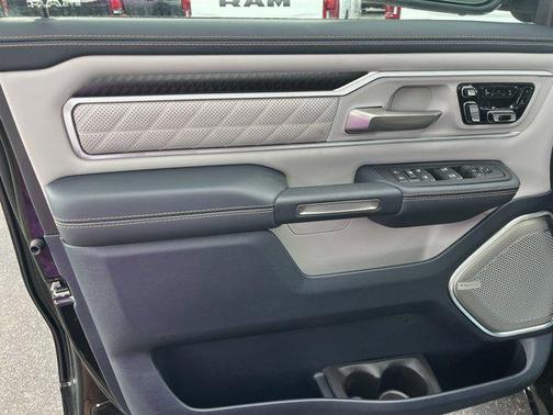 2025 RAM 1500 ST