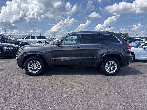 2019 Jeep Grand Cherokee Laredo