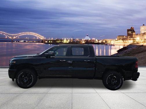 Diamond Black Crystal Pearlcoat 2026 RAM 1500 Warlock Crew Cab 4x4 5'7' Box
