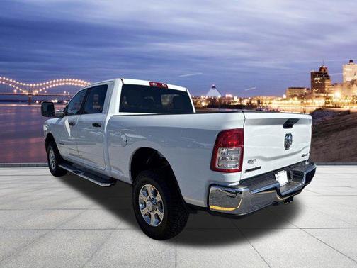 Bright White Clearcoat 2024 RAM 2500 Big Horn Crew Cab 4x4 6'4' Box