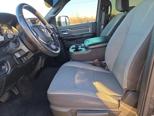 2022 RAM 2500 Big Horn Crew Cab 4x4 6'4' Box