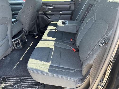 Diamond Black Crystal Pearlcoat 2025 RAM 1500 Tradesman