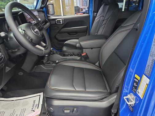 2025 Jeep Gladiator High Tide