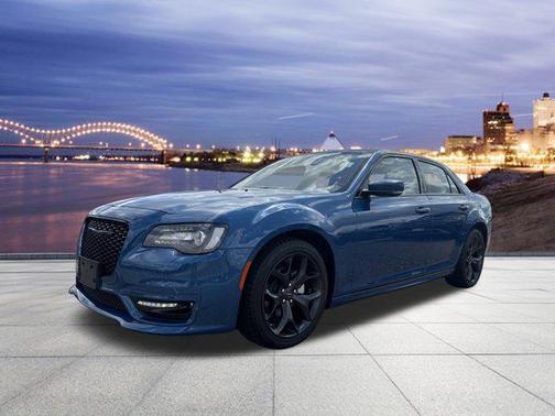 2023 Chrysler 300 Touring