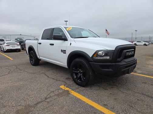 2024 RAM 1500 Classic Warlock Crew Cab 4x4 5'7' Box