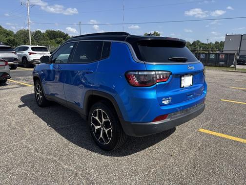 Hydro Blue Pearlcoat 2025 Jeep Compass Limited