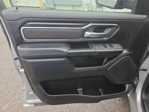 Billet Silver Metallic Clearcoat 2025 RAM 1500 Big Horn/Lone Star
