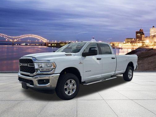 2024 RAM 3500 Big Horn Crew Cab 4x4 8' Box