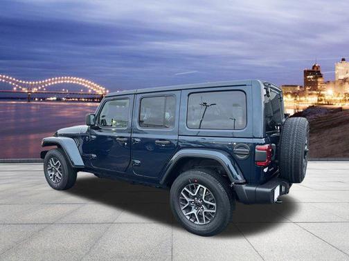 2025 Jeep Wrangler 4-Door Sahara 4x4
