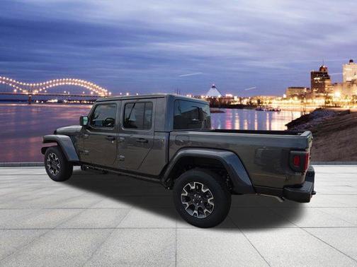 Granite Crystal Metallic Clearcoat 2026 Jeep Gladiator Sahara 4x4