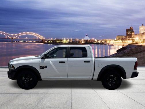 2024 RAM 1500 Classic Warlock Crew Cab 4x2 5'7' Box