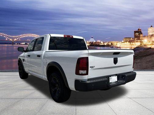 2024 RAM 1500 Classic Warlock Crew Cab 4x2 5'7' Box
