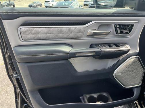 2025 RAM 1500 ST
