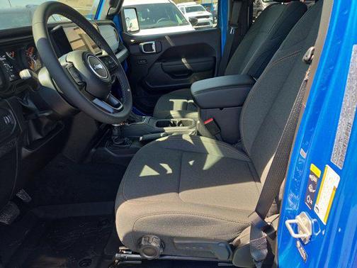 Hydro Blue Pearlcoat 2026 Jeep Gladiator Sport S