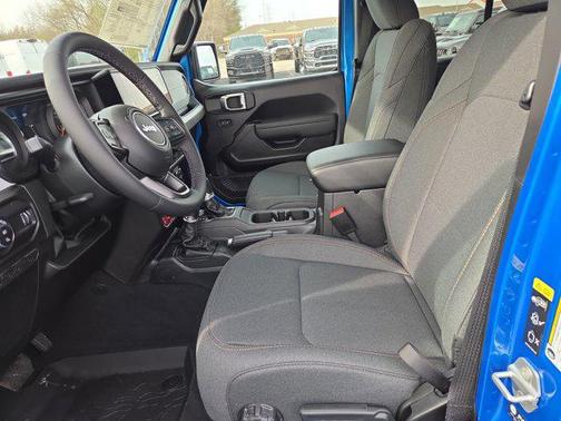 2026 Jeep Gladiator Willys 4x4