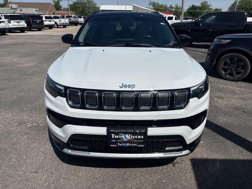 Bright White Clearcoat 2022 Jeep Compass Limited