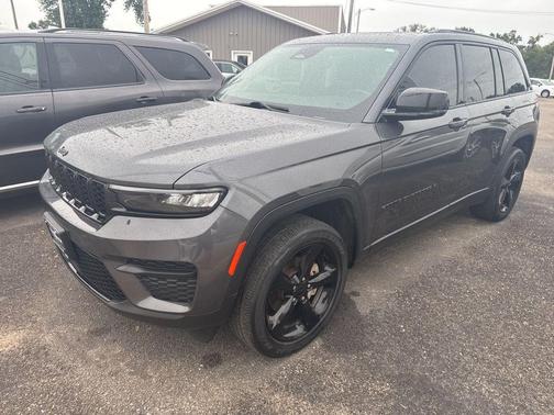2022 Jeep Grand Cherokee Altitude