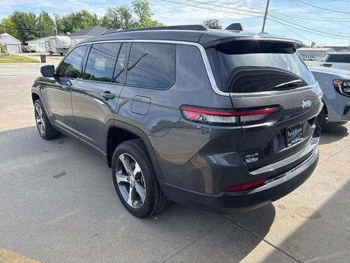 Metallic 2024 Jeep Grand Cherokee L Limited