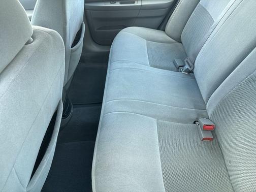 2004 Ford Taurus SES
