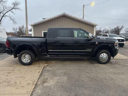 2026 RAM 3500 Limited