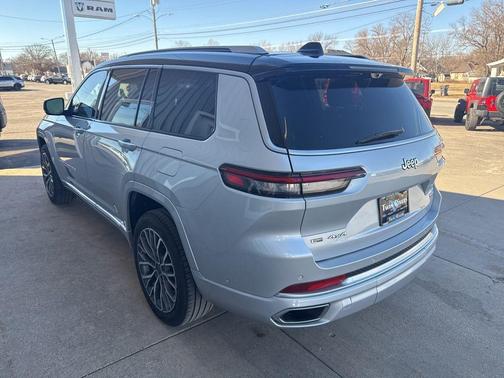 2021 Jeep Grand Cherokee L Summit