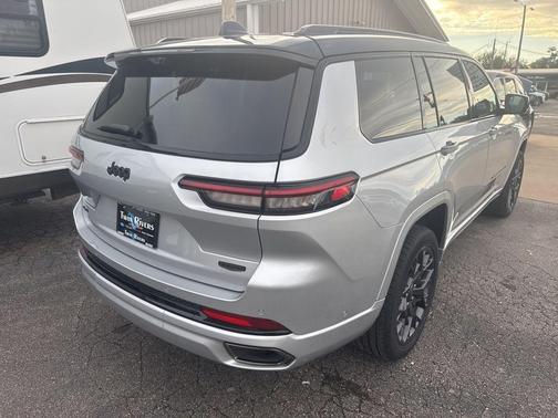 2025 Jeep Grand Cherokee L Summit