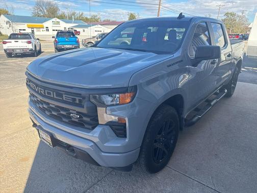 2024 Chevrolet Silverado 1500 Custom