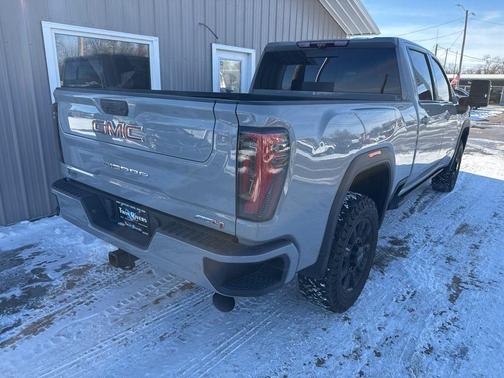 2024 GMC Sierra 2500 AT4