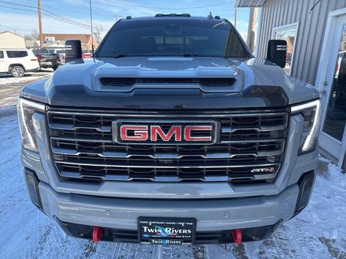 2024 GMC Sierra 2500 AT4