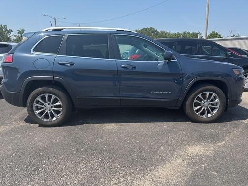 2021 Jeep Cherokee Latitude Lux