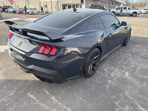 2024 Ford Mustang Dark Horse